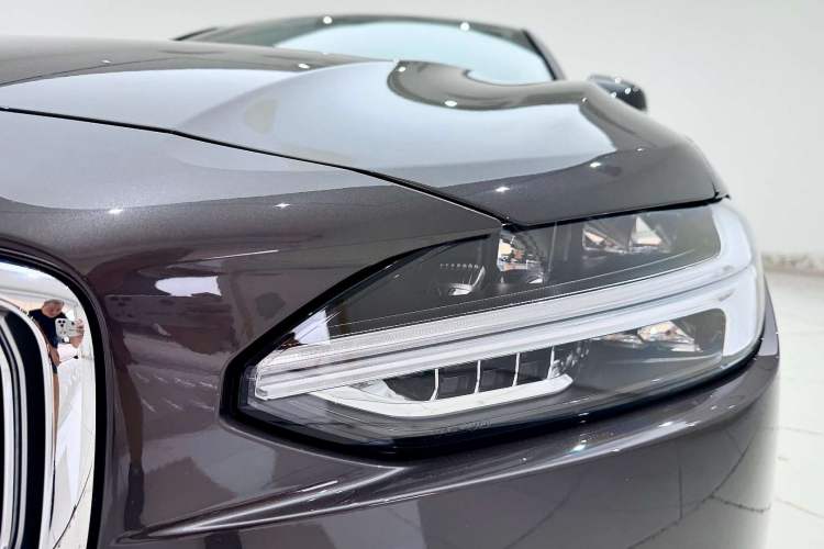 Used Volvo S90 2024 B5 Zhiyi Luxury Edition Left Front Headlight