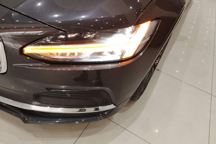 Used Volvo S90 2024 B5 Zhiyuan Luxury Edition Left Front Headlight