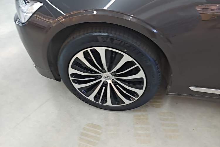 Used Volvo S90 2024 B5 Zhiyi Luxury Edition Left Front Wheel Hub