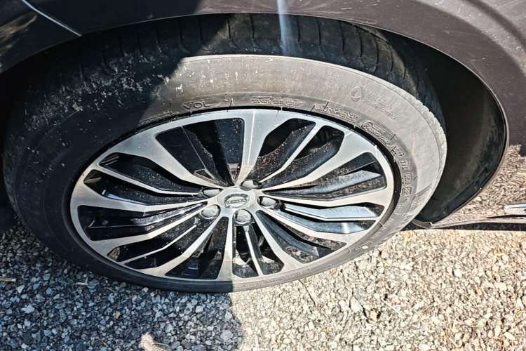 Used Volvo S90 2024 B5 Zhiyi Luxury Edition Left Front Wheel Hub