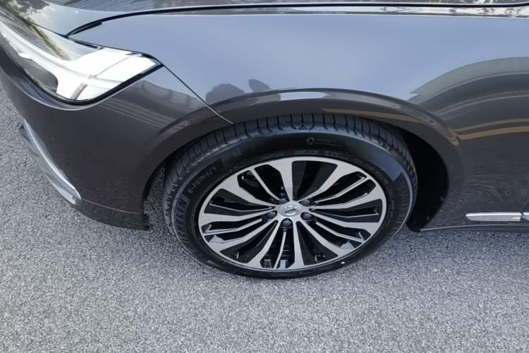 Used Volvo S90 2024 B5 Zhiyi Luxury Edition Left Front Wheel Hub