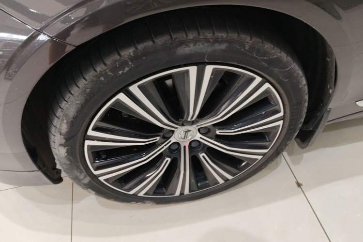 Used Volvo S90 2024 B5 Zhiyuan Luxury Edition Left Front Wheel Hub
