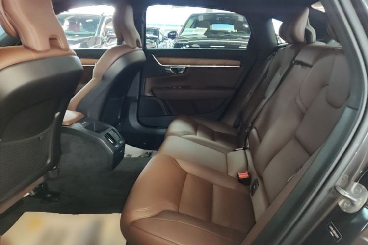 Used Volvo S90 2024 B5 Zhiyi Luxury Edition Left Rear Seat
