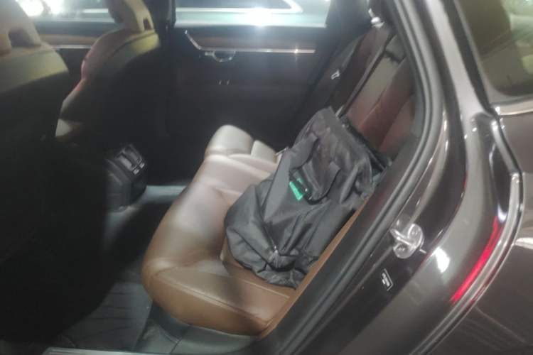 Used Volvo S90 2024 B5 Zhiyi Luxury Edition Left Rear Seat