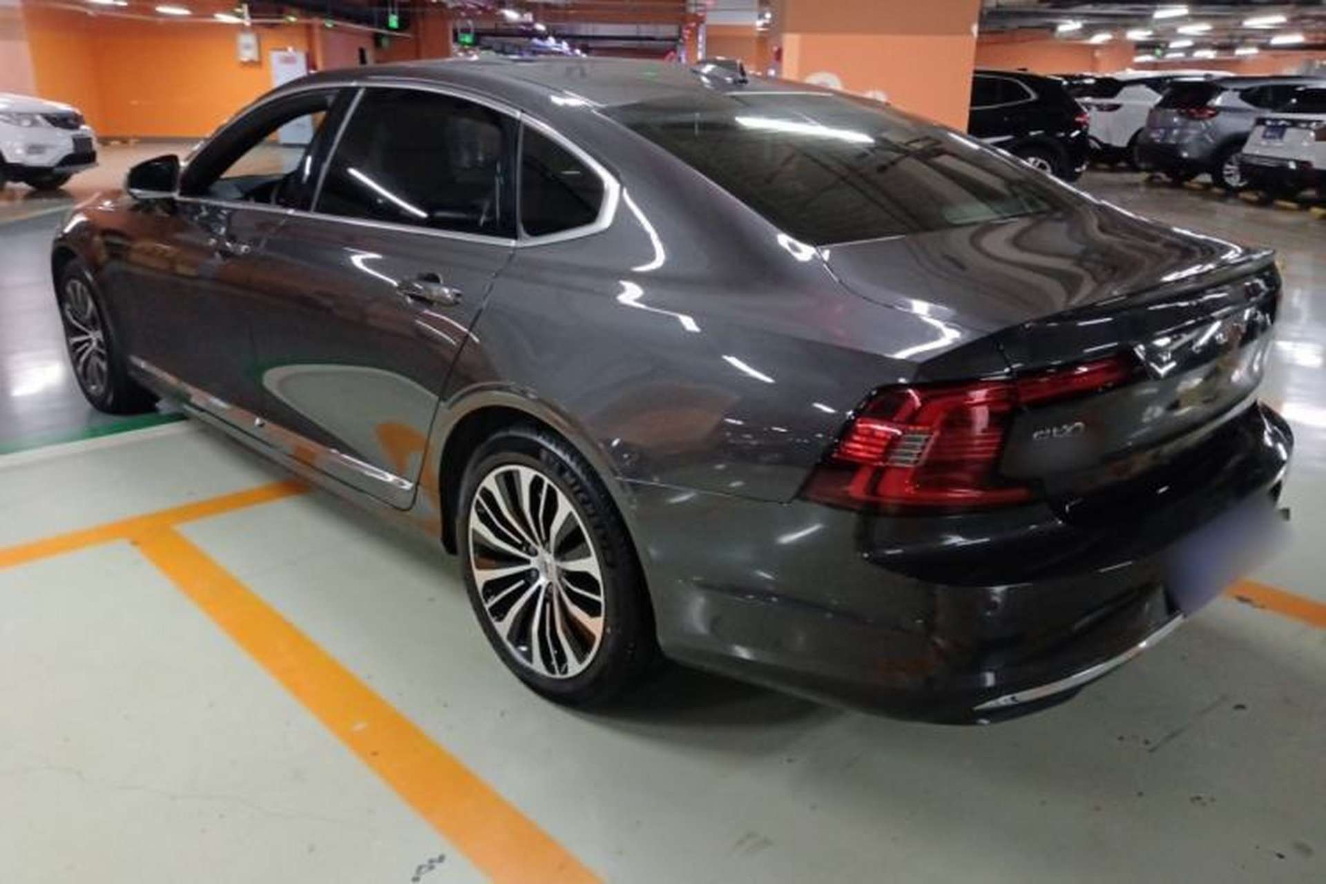 Used Volvo S90 2024 B5 Zhiyi Luxury Edition Left Side