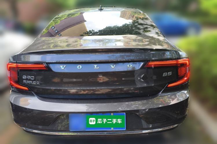 Used Volvo S90 2024 B5 Zhiyuan Luxury Edition Rear