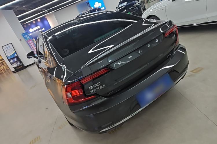 Used Volvo S90 2024 B5 Zhiyi Luxury Edition Rear Left 45 Deg