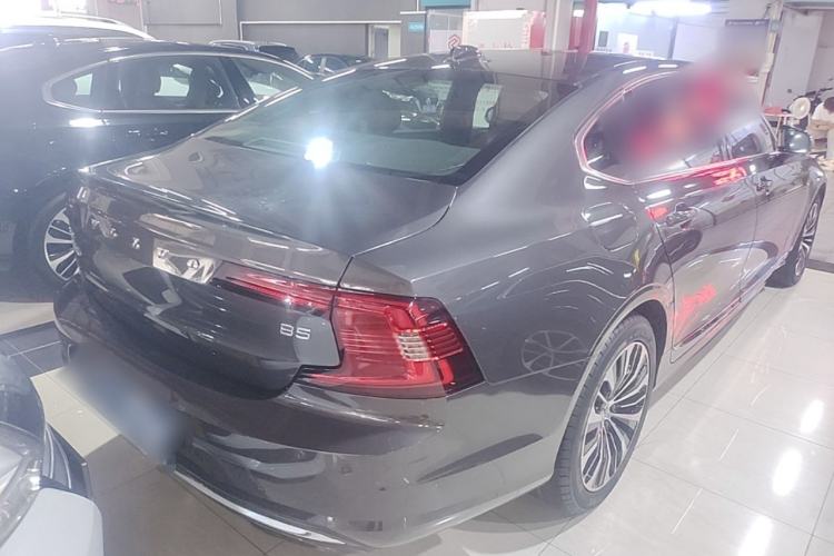 Used Volvo S90 2024 B5 Zhiyi Luxury Edition Rear Right 45 Deg