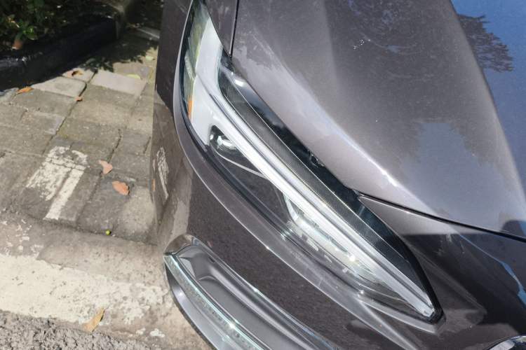 Used Volvo S90 2024 B5 Zhiyuan Luxury Edition Right Front Headlight