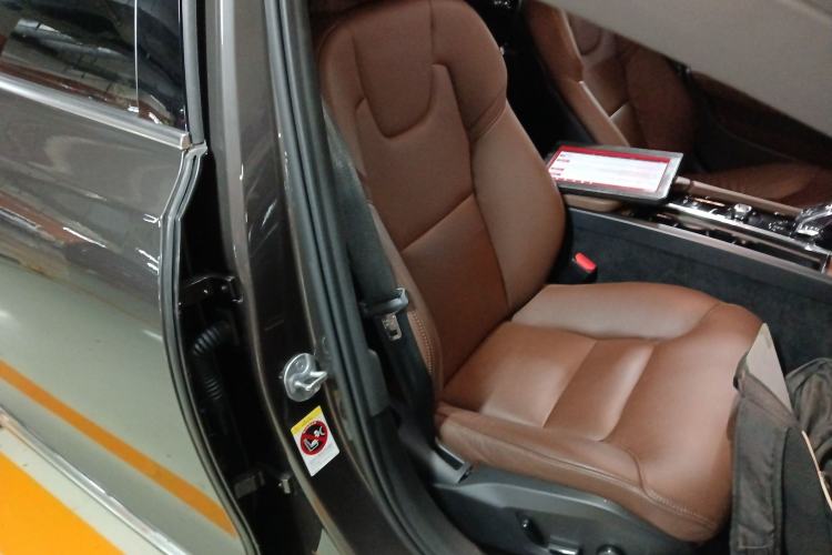 Used Volvo S90 2024 B5 Zhiyi Luxury Edition Right Front Seat