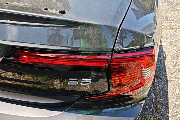 Used Volvo S90 2024 B5 Zhiyi Luxury Edition Right Rear Taillight