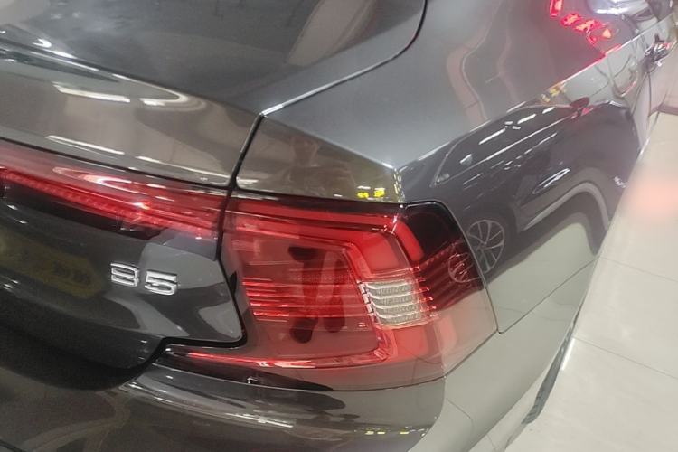 Used Volvo S90 2024 B5 Zhiyi Luxury Edition Right Rear Taillight