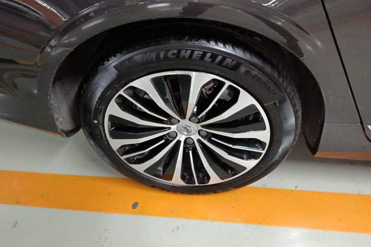 Used Volvo S90 2024 B5 Zhiyi Luxury Edition Right Rear Wheel Hub