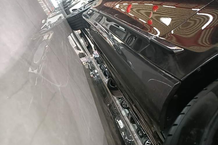 Used Volvo S90 2024 B5 Zhiyuan Luxury Edition Right Side Sill