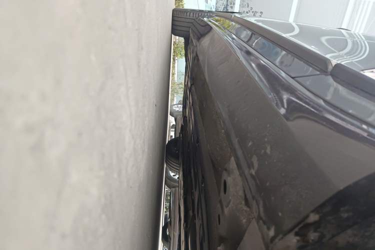 Used Volvo S90 2024 B5 Zhiyuan Luxury Edition Right Side Sill