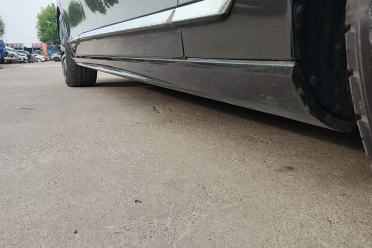 Used Volvo S90 2024 B5 Zhiyuan Luxury Edition Right Side Sill