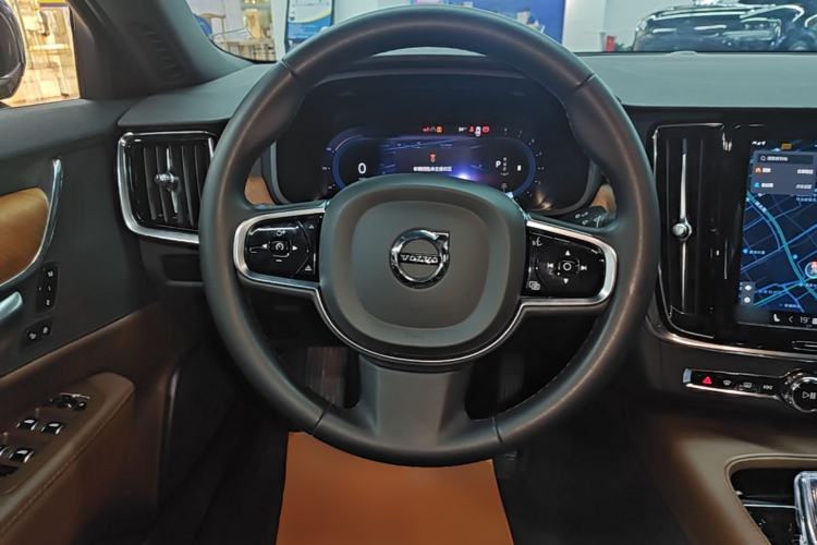 Used Volvo S90 2024 B5 Zhiyi Luxury Edition Steering Wheel