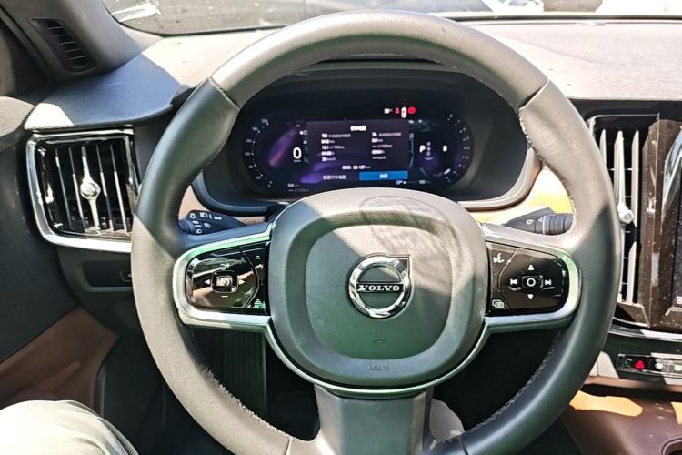 Used Volvo S90 2024 B5 Zhiyi Luxury Edition Steering Wheel