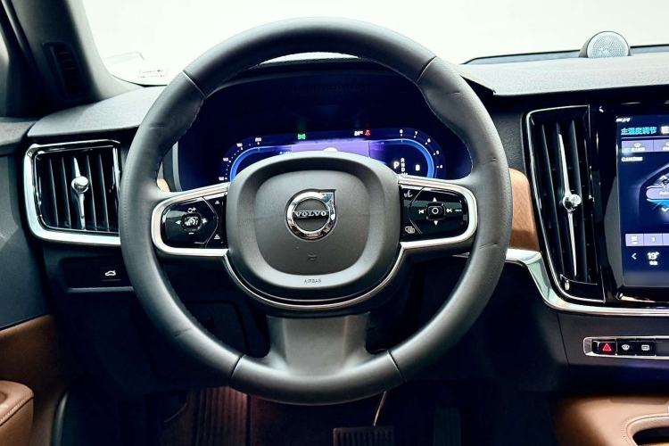 Used Volvo S90 2024 B5 Zhiyi Luxury Edition Steering Wheel