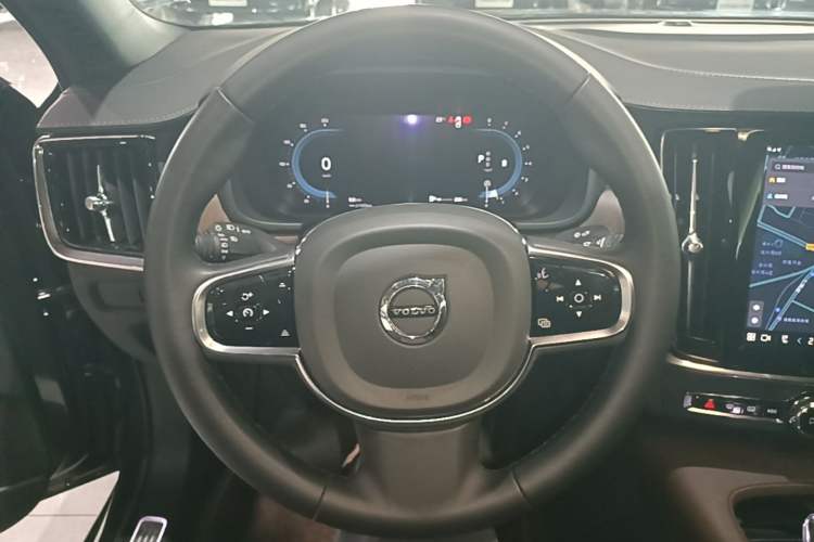 Used Volvo S90 2024 B5 Zhiyuan Luxury Edition Steering Wheel