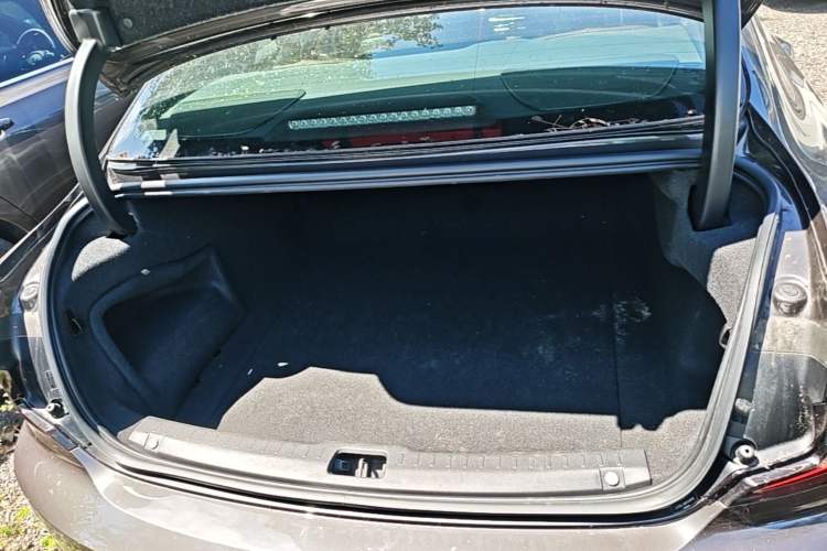 Used Volvo S90 2024 B5 Zhiyi Luxury Edition Trunk
