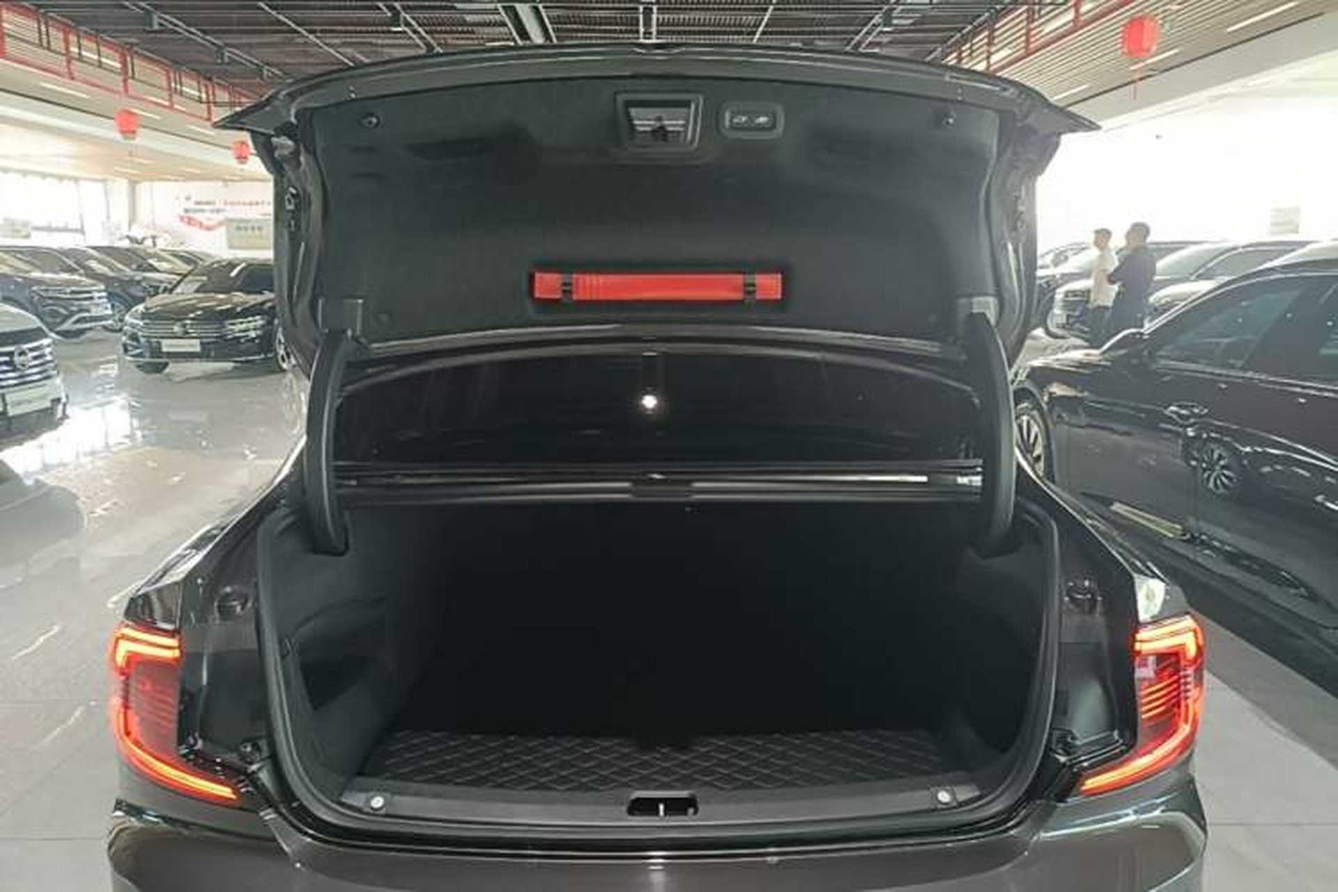 Used Volvo S90 2024 B5 Zhiyuan Luxury Edition Trunk