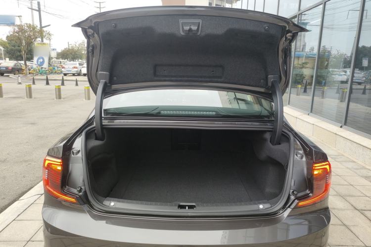 Used Volvo S90 2024 B5 Zhiyi Luxury Edition Trunk