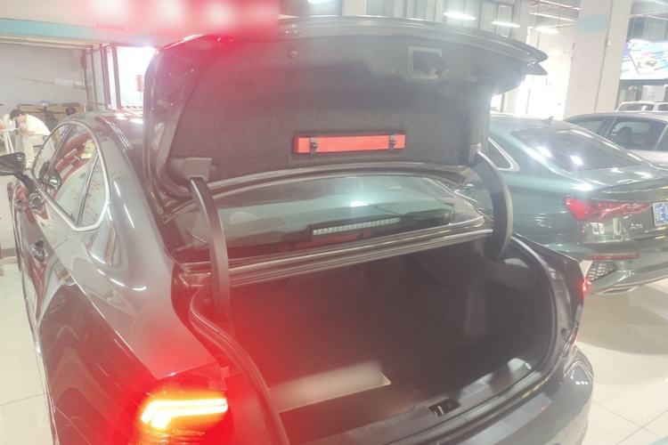 Used Volvo S90 2024 B5 Zhiyi Luxury Edition Trunk