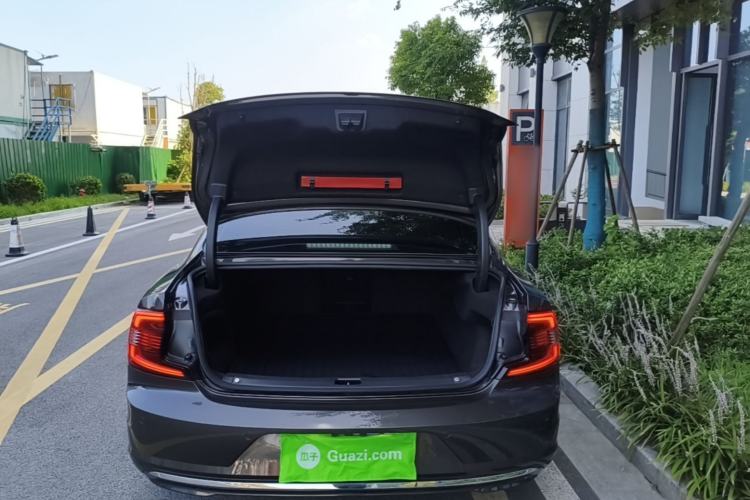 Used Volvo S90 2024 B5 Zhiyi Luxury Edition Trunk