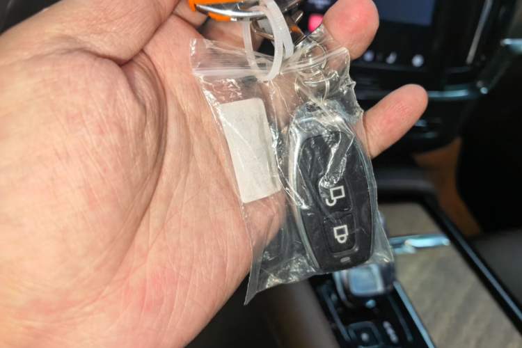 Used Volvo S90 2024 B5 Zhiyi Luxury Edition Vehicle Key