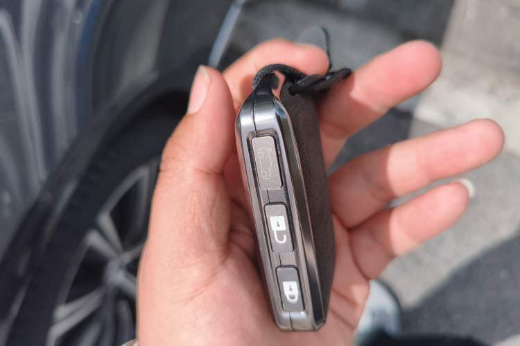 Used Volvo S90 2024 B5 Zhiyuan Luxury Edition Vehicle Key