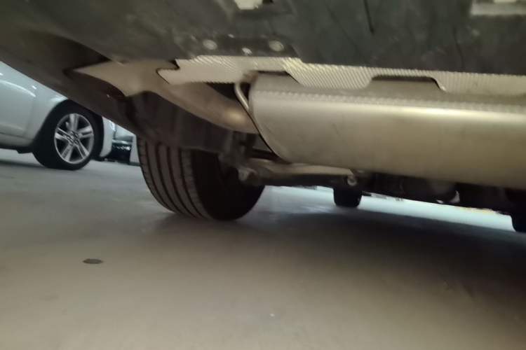 Used Volvo S90 2024 B5 Zhiyi Luxury Edition Chassis Rear Left