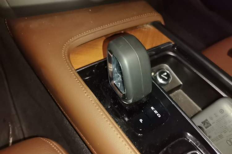 Used Volvo S90 2024 B5 Zhiyi Luxury Edition Gear Lever