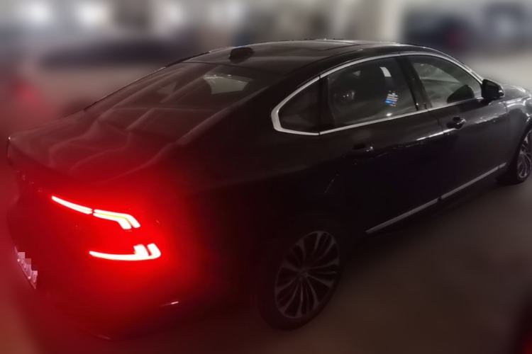 Used Volvo S90 2024 B5 Zhiyi Luxury Edition Rear Right 45 Deg