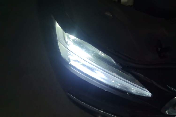 Used Volvo S90 2024 B5 Zhiyi Luxury Edition Right Front Headlight