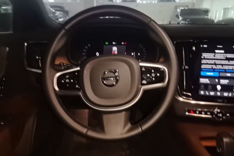Used Volvo S90 2024 B5 Zhiyi Luxury Edition Steering Wheel