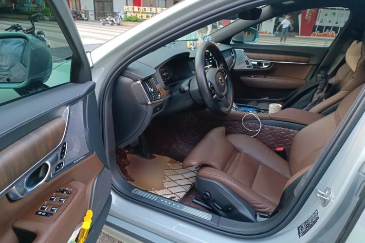 Used Volvo S90 2024 B5 Zhiyuan Luxury Edition Driver Seat