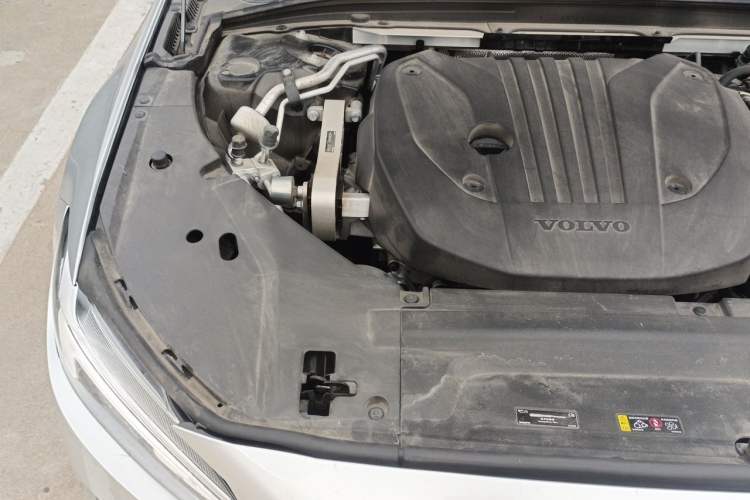 Used Volvo S90 2024 B5 Zhiyuan Luxury Edition Engine Bay Right