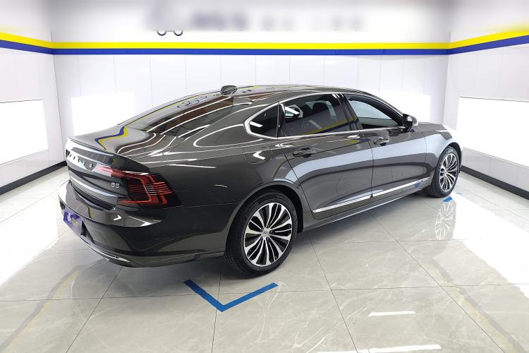 Used Volvo S90 2024 B5 Zhiyi Luxury Edition Rear Right 45 Deg