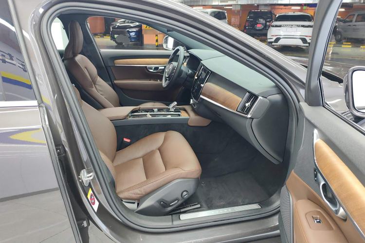 Used Volvo S90 2024 B5 Zhiyi Luxury Edition Right Front Seat