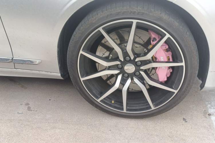 Used Volvo S90 2024 B5 Zhiyuan Luxury Edition Right Front Wheel Hub