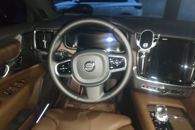 Used Volvo S90 2024 B5 Zhiyuan Luxury Edition Steering Wheel
