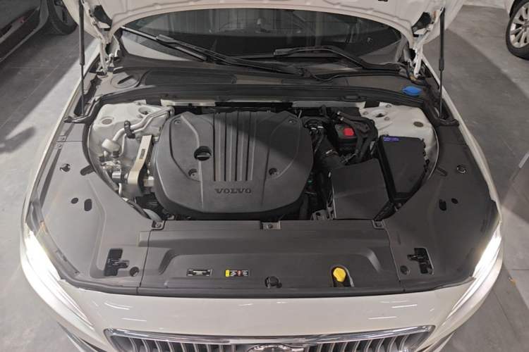 Used Volvo S90 2024 B5 Zhiyuan Luxury Edition Engine Bay