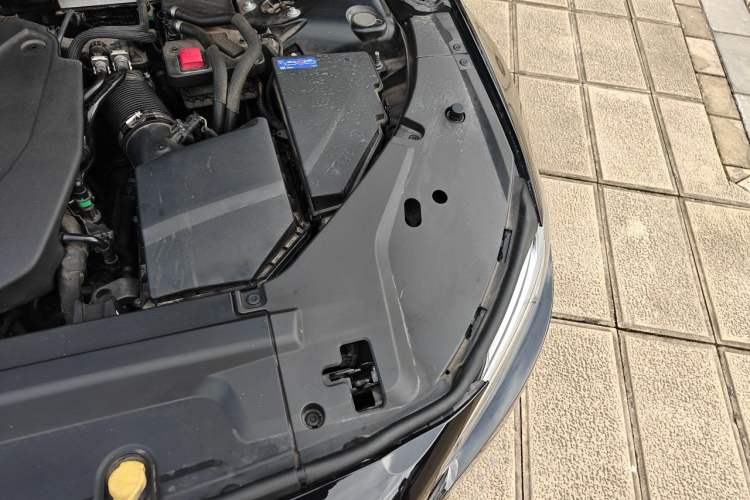 Used Volvo S90 2024 B5 Zhiyi Luxury Edition Engine Bay Left