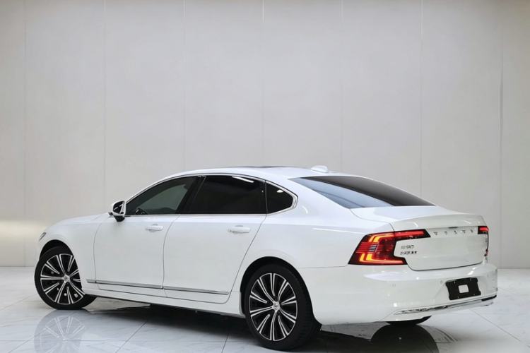 Used Volvo S90 2024 B5 Zhiyuan Luxury Edition Exterior 1