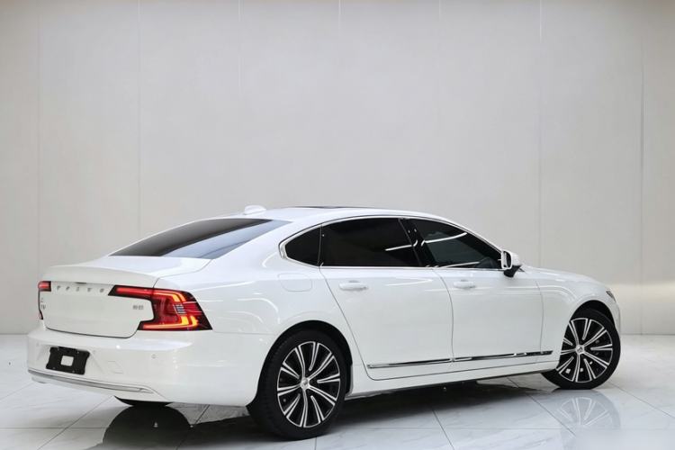 Used Volvo S90 2024 B5 Zhiyuan Luxury Edition Exterior 2