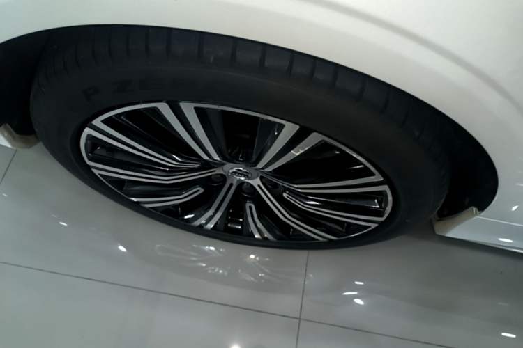 Used Volvo S90 2024 B5 Zhiyuan Luxury Edition Exterior 5