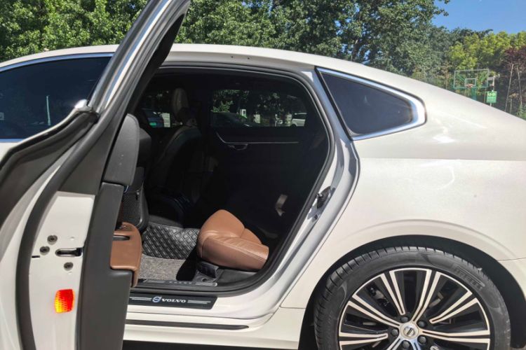 Used Volvo S90 2024 B5 Zhiyuan Luxury Edition Exterior 8