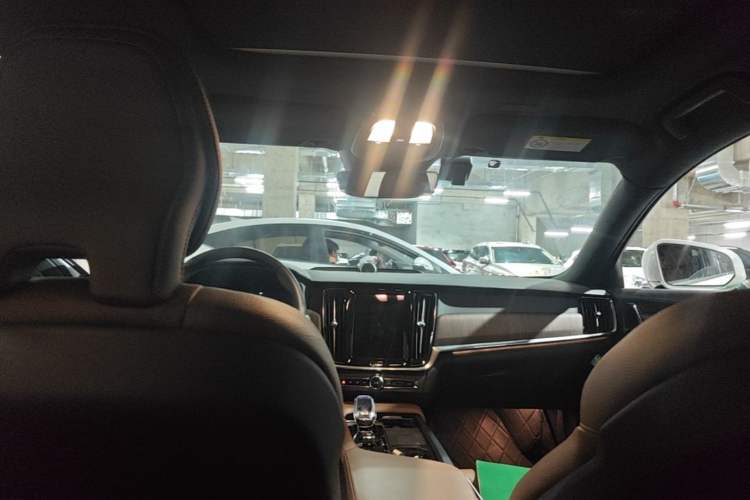 Used Volvo S90 2024 B5 Zhiyuan Luxury Edition Headliner