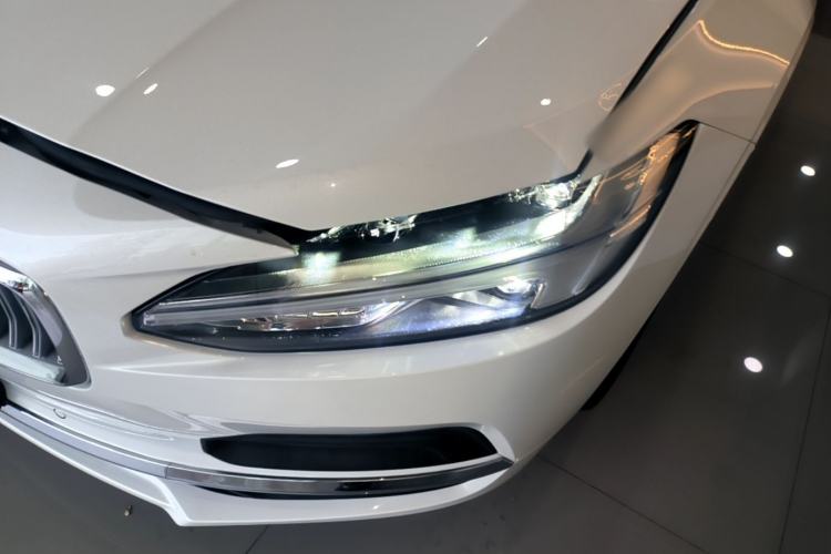 Used Volvo S90 2024 B5 Zhiyuan Luxury Edition Left Front Headlight